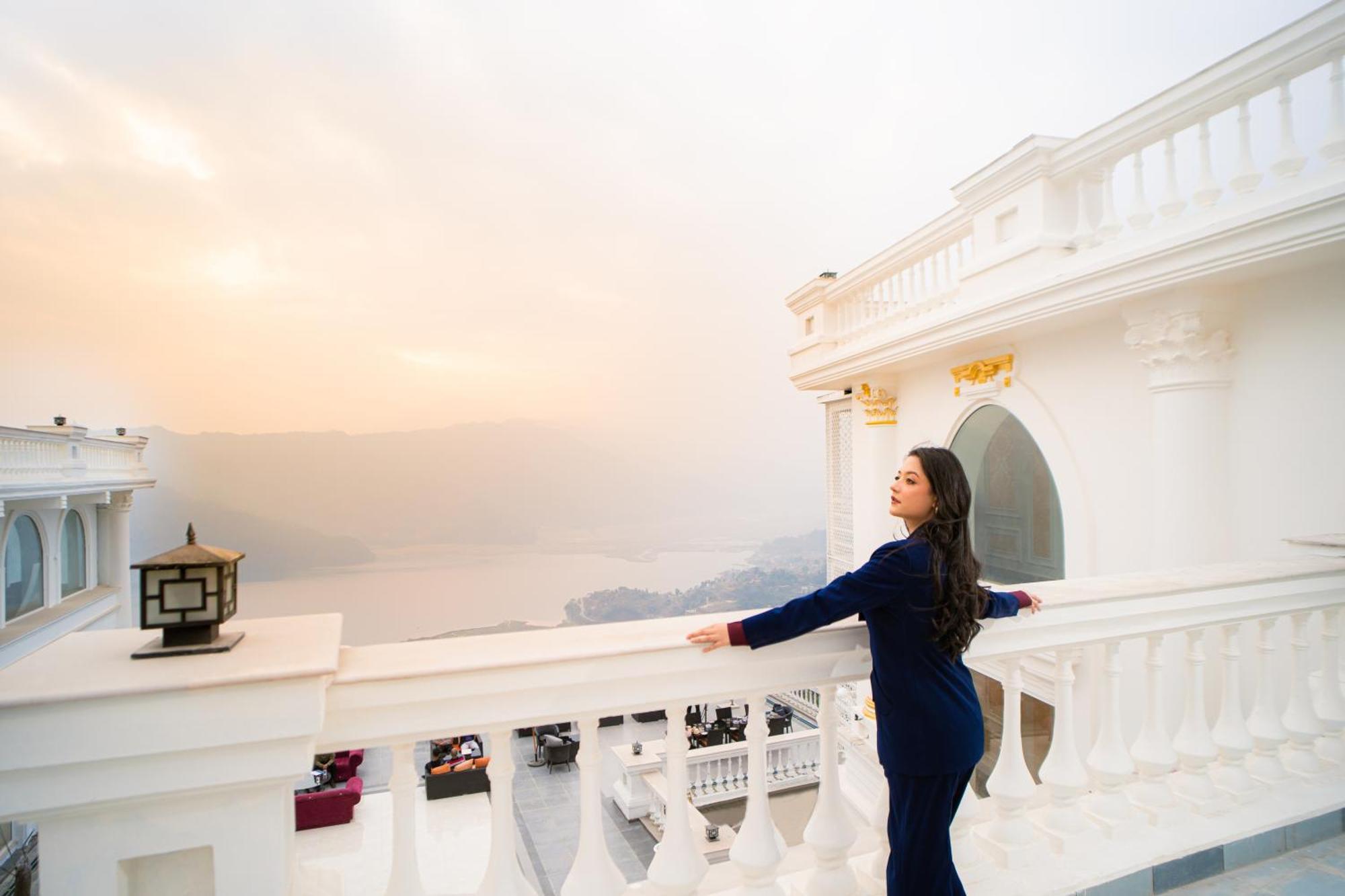 Le Glamour Luxury Resort&Wellness Spa Pvt Ltd Pokhara Extérieur photo