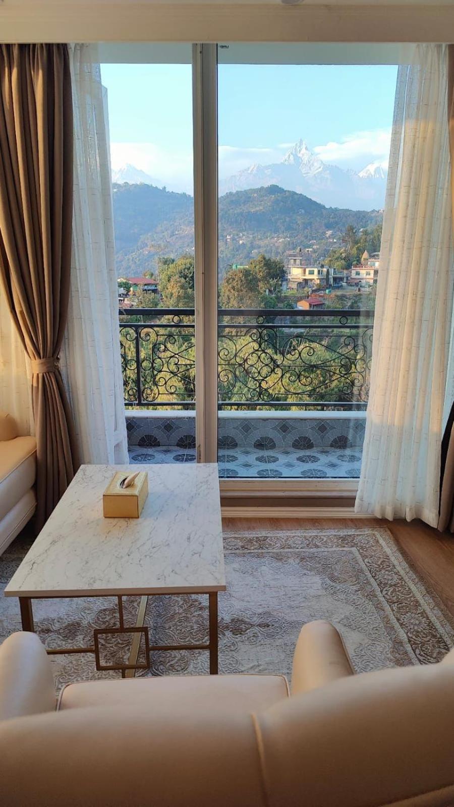 Le Glamour Luxury Resort&Wellness Spa Pvt Ltd Pokhara Extérieur photo