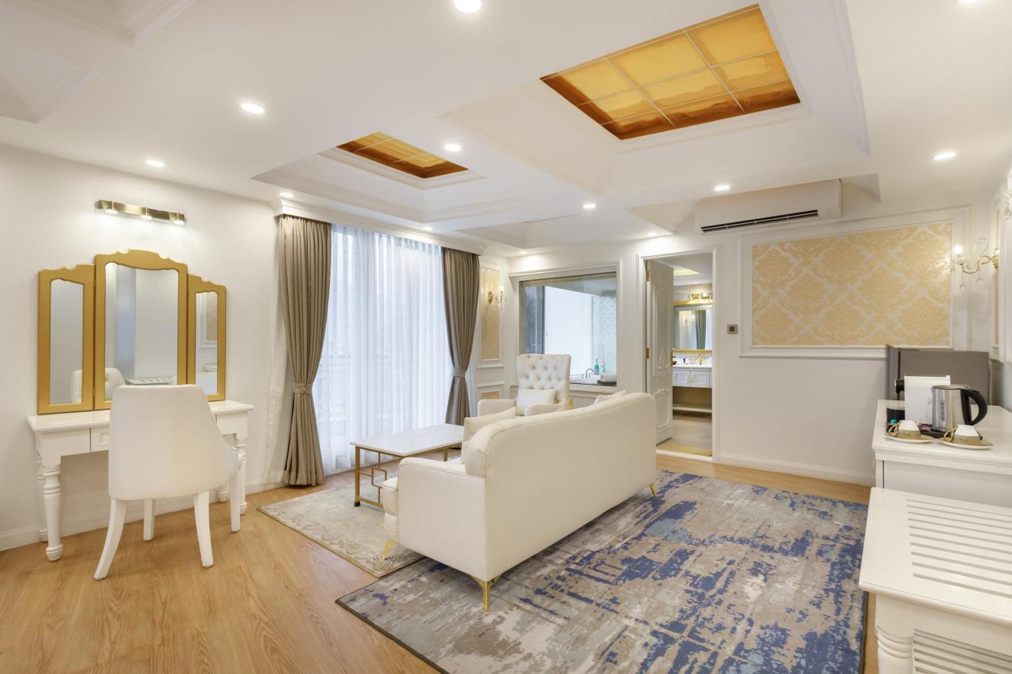 Le Glamour Luxury Resort&Wellness Spa Pvt Ltd Pokhara Extérieur photo
