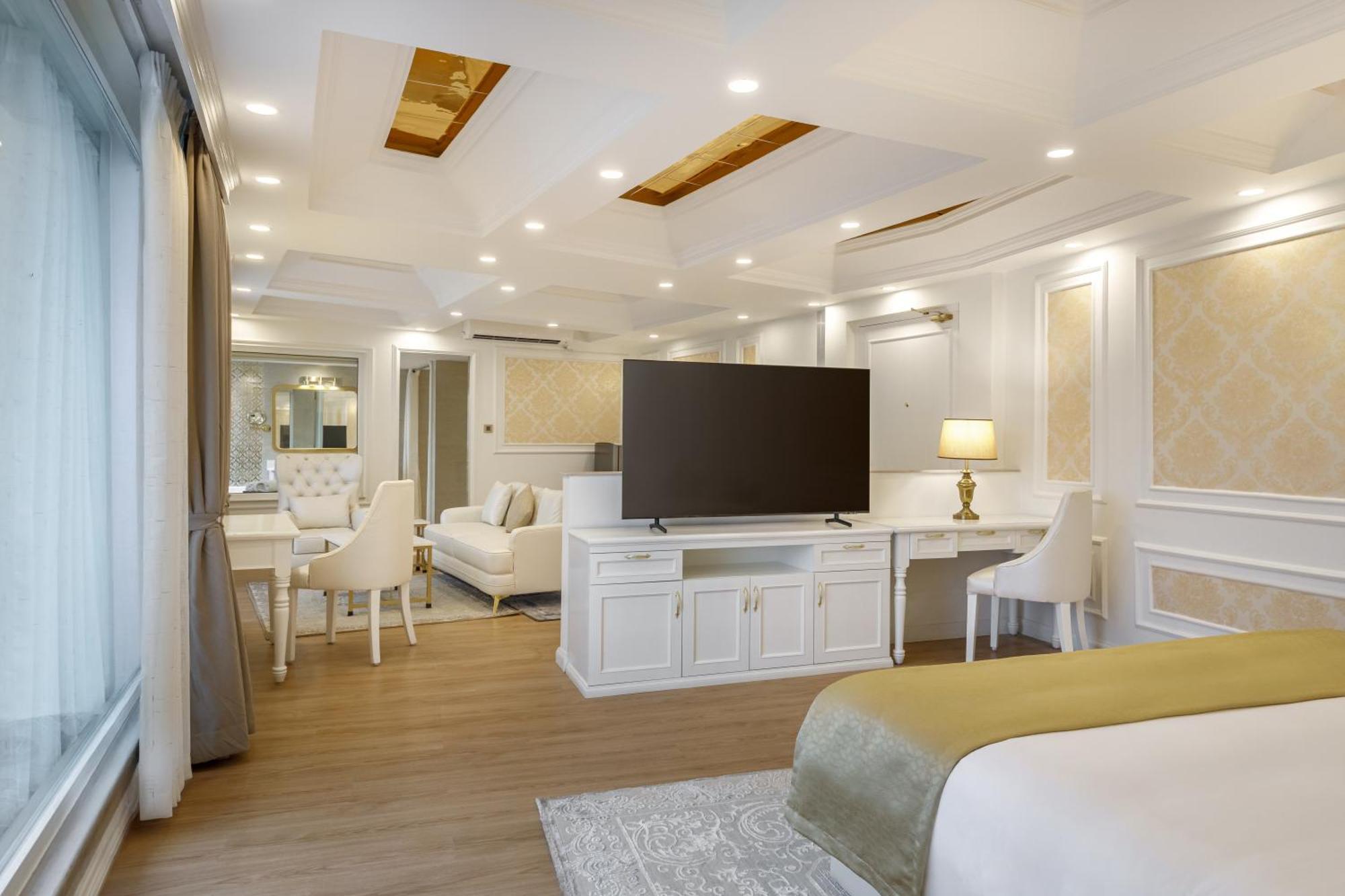 Le Glamour Luxury Resort&Wellness Spa Pvt Ltd Pokhara Extérieur photo