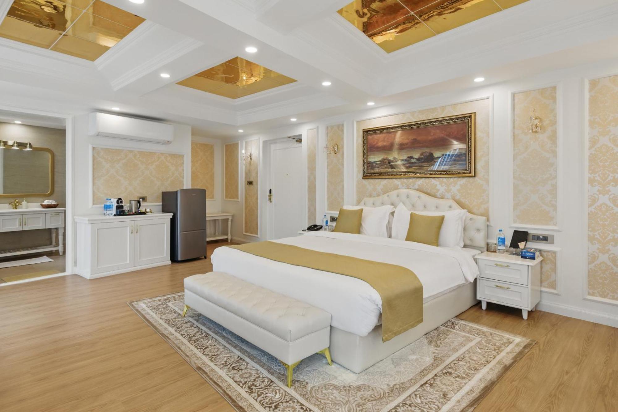 Le Glamour Luxury Resort&Wellness Spa Pvt Ltd Pokhara Extérieur photo