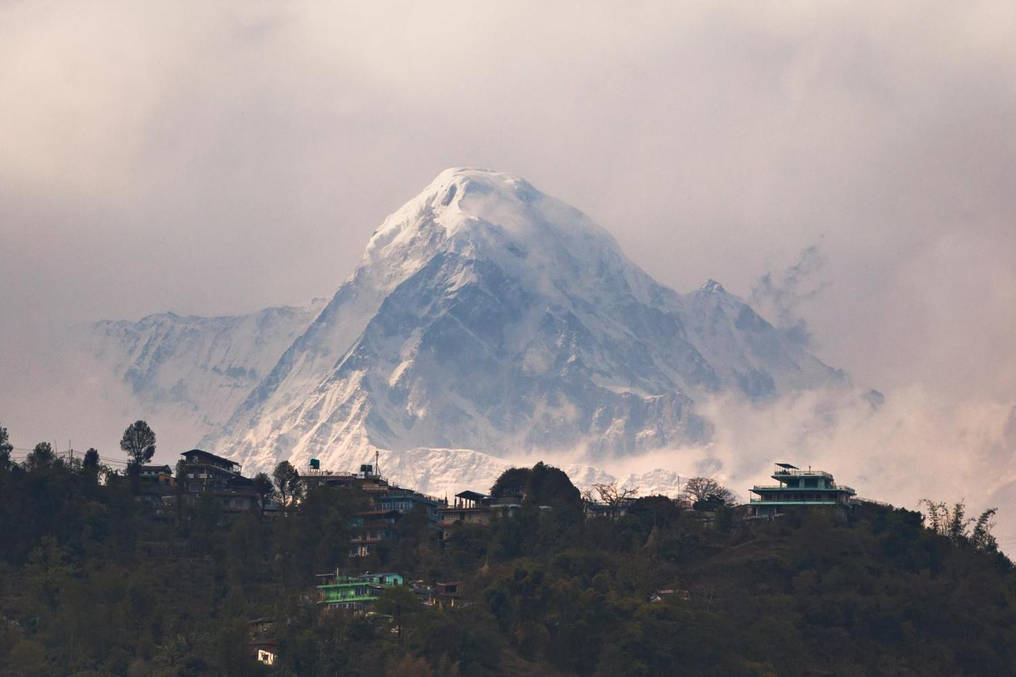 Le Glamour Luxury Resort&Wellness Spa Pvt Ltd Pokhara Extérieur photo