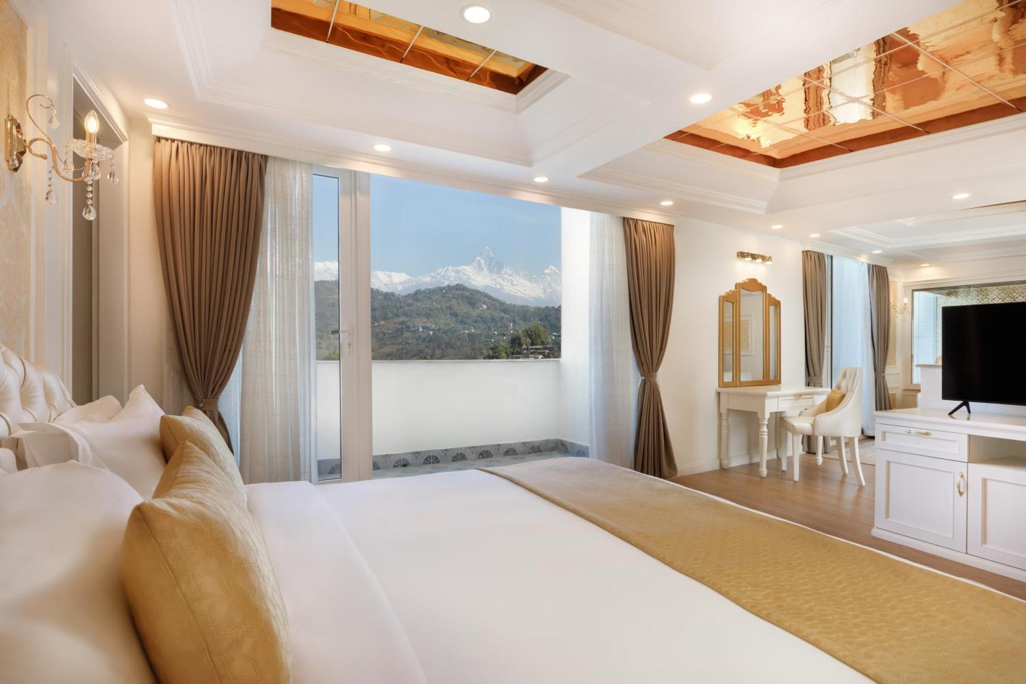 Le Glamour Luxury Resort&Wellness Spa Pvt Ltd Pokhara Extérieur photo